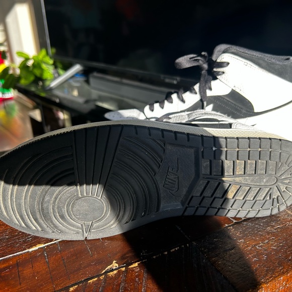 The Air Jordan 1 Mid White Black is a mid-top sneaker used some life left - Picture 11 of 12